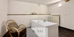 Semi-detached house with terrace overlooking the valley in Aquila d’Arroscia