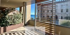 Exclusive two-bedroom flat with sea views and potential for a third bedroom
