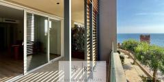 Exclusive two-bedroom flat with sea views and potential for a third bedroom