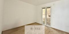 Exclusive two-bedroom flat with sea views and potential for a third bedroom