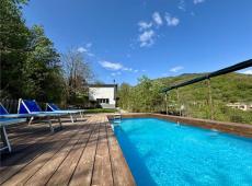 For sale fully renovated detached house with swimming pool, garden in Vessalico