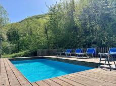 For sale fully renovated detached house with swimming pool, garden in Vessalico
