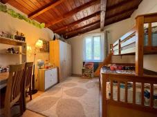For sale fully renovated detached house with swimming pool, garden in Vessalico