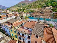 House of 3 apartments, garage, terrace and garden for sale in  Pieve di Teco