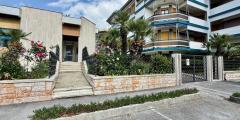 Four-bedroom apartment with terrace for sale in Loano