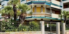Four-bedroom apartment with terrace for sale in Loano