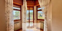 Four-bedroom apartment with terrace for sale in Loano