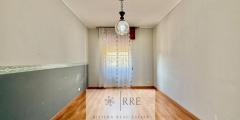 Four-bedroom apartment with terrace for sale in Loano