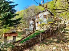 Detached villa with surrounding land for sale  in Ormea, in the Aimoni distric