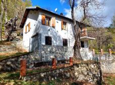 Detached villa with surrounding land for sale  in Ormea, in the Aimoni distric