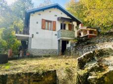 Detached villa with surrounding land for sale  in Ormea, in the Aimoni distric