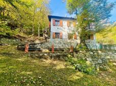 Detached villa with surrounding land for sale  in Ormea, in the Aimoni distric