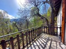 Detached villa with surrounding land for sale  in Ormea, in the Aimoni distric