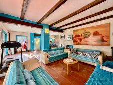 Exclusive villa at the Garlenda Golf Club with a swimming pool