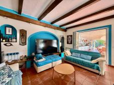 Exclusive villa at the Garlenda Golf Club with a swimming pool