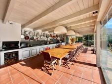 Exclusive villa at the Garlenda Golf Club with a swimming pool