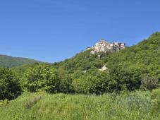 Rustic recently refurbished town house with 3 rooms, 2 bathrooms, balcony, option for rent-to-buy