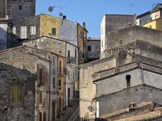 Rustic recently refurbished town house with 3 rooms, 2 bathrooms, balcony, option for rent-to-buy