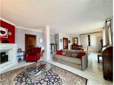 For sale cozy villa with large garden and private sauna with pool in Pontedassio