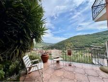 For sale cozy villa with large garden and private sauna with pool in Pontedassio