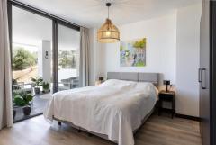 Luxury Ground Floor Apartment with Sea Views and Private Garden, Mijas