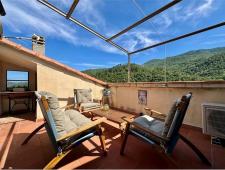 Two-story independent apartment with driveway courtyard, garden  for sale  in Stellanello, San Loren