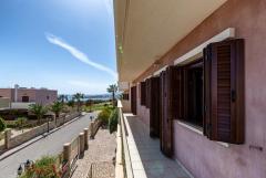 3-bedroom ground floor apartment with sea view for sale in Crete