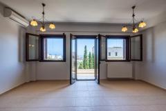 3-bedroom ground floor apartment with sea view for sale in Crete