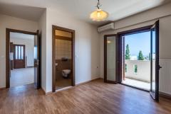 3-bedroom ground floor apartment with sea view for sale in Crete