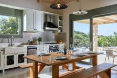 For Sale Charming 3-Bedroom Villa with Mountain Views in Heraklion Mainland, Crete