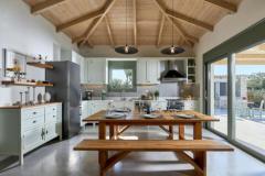 For Sale Charming 3-Bedroom Villa with Mountain Views in Heraklion Mainland, Crete