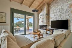 For Sale Charming 3-Bedroom Villa with Mountain Views in Heraklion Mainland, Crete