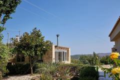 For Sale Charming 3-Bedroom Villa with Mountain Views in Heraklion Mainland, Crete