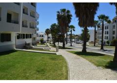 Excellent 2 bedroom apartment with pool albufeira
