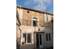 House for Sale, Quarante