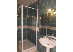 House for Sale, Quarante