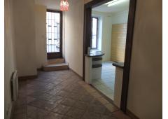 House for Sale, Quarante