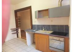 House for Sale, Quarante