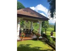 Beautiful House on Prestigious Golf Course