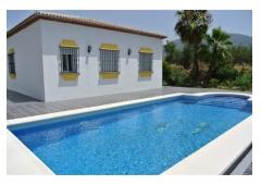 3 bed villa with seperate guest house