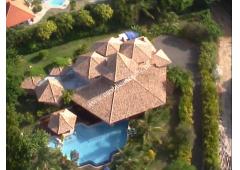 Executive Mansion For A Discriminating Buyer