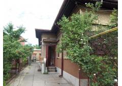 We sell our house in Bucharest to foreign people, business people, investors