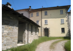 Chalet in Bardi on Parma hills