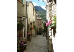 3 bed apartment in beautiful medieval Sainte Agnes 9km from the Mediterranean, 15km from Italy