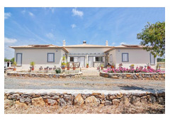 3 bedroom villa with swimming pool - Totally wheelchair friendly