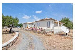 3 bedroom villa with swimming pool - Totally wheelchair friendly