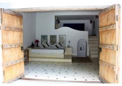 LUXURY VILLA IN BALI-UMALAS-5 MIN TO SEMINYAK-2 BDR AND POOL