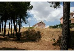 Building for residential use or offices