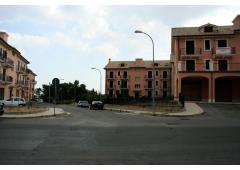 Building for residential use or offices