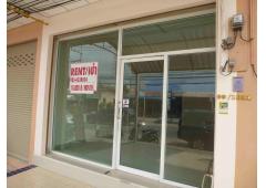 Triple Storey Shop house 240 sqm to sale